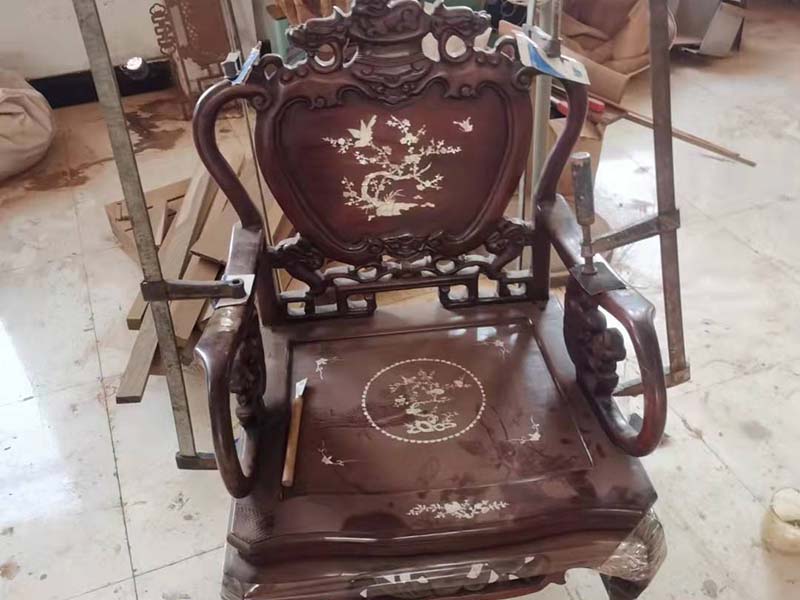 中山老旧红木家具翻新方法